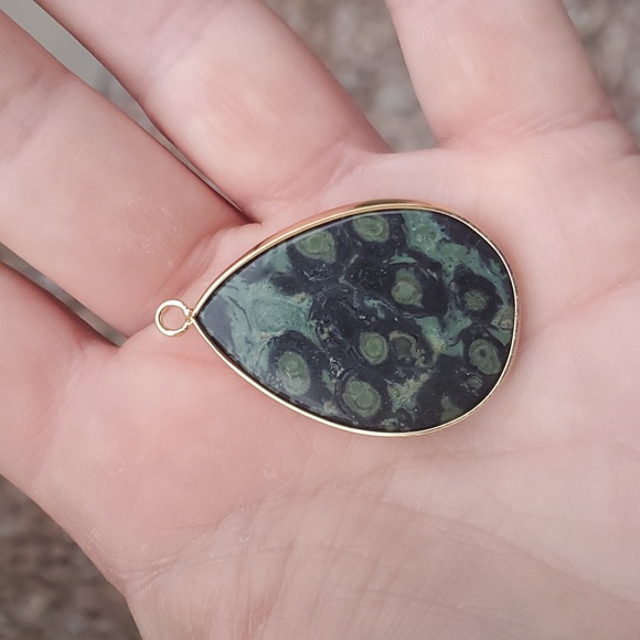 New Gold Wrapped Kambaba Jasper Teardrop Unisex Pendant. - Picture 8 of 12